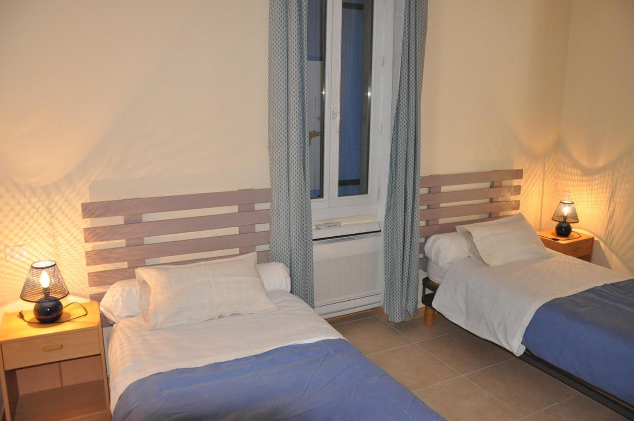 Hotel La Ferme De Tonton Jules 2 à Entraigues-sur-la-Sorgue Extérieur photo